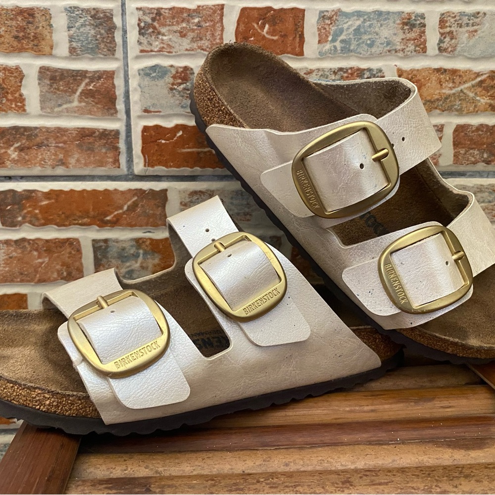 Pre-owned Birkenstock Arizona Gold Big Buckles Sandal in Beige 39/8 Women’s